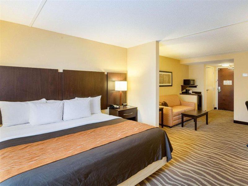 Comfort Inn & Suites Лексингтон-Парк Экстерьер фото
