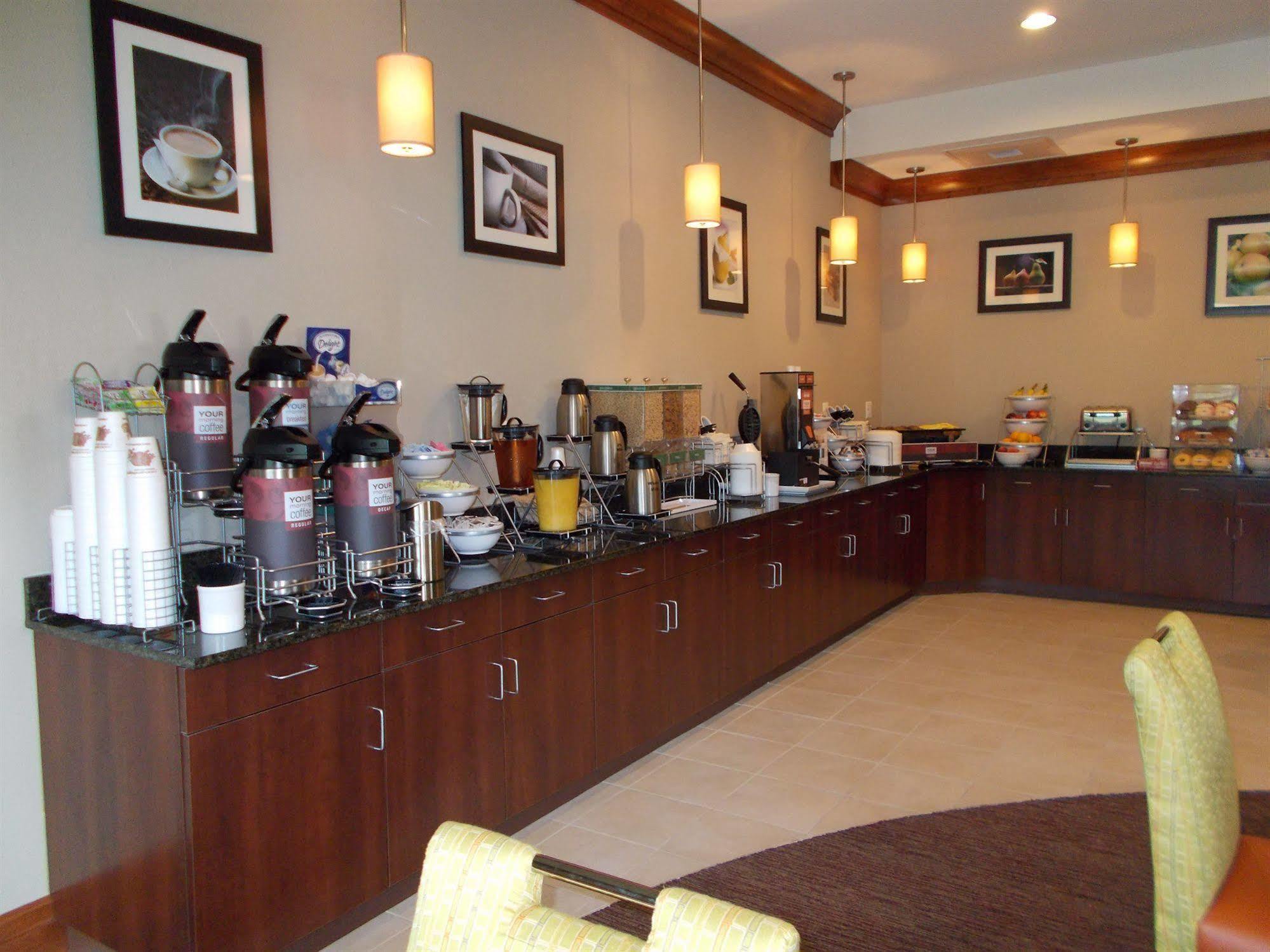 Comfort Inn & Suites Лексингтон-Парк Экстерьер фото